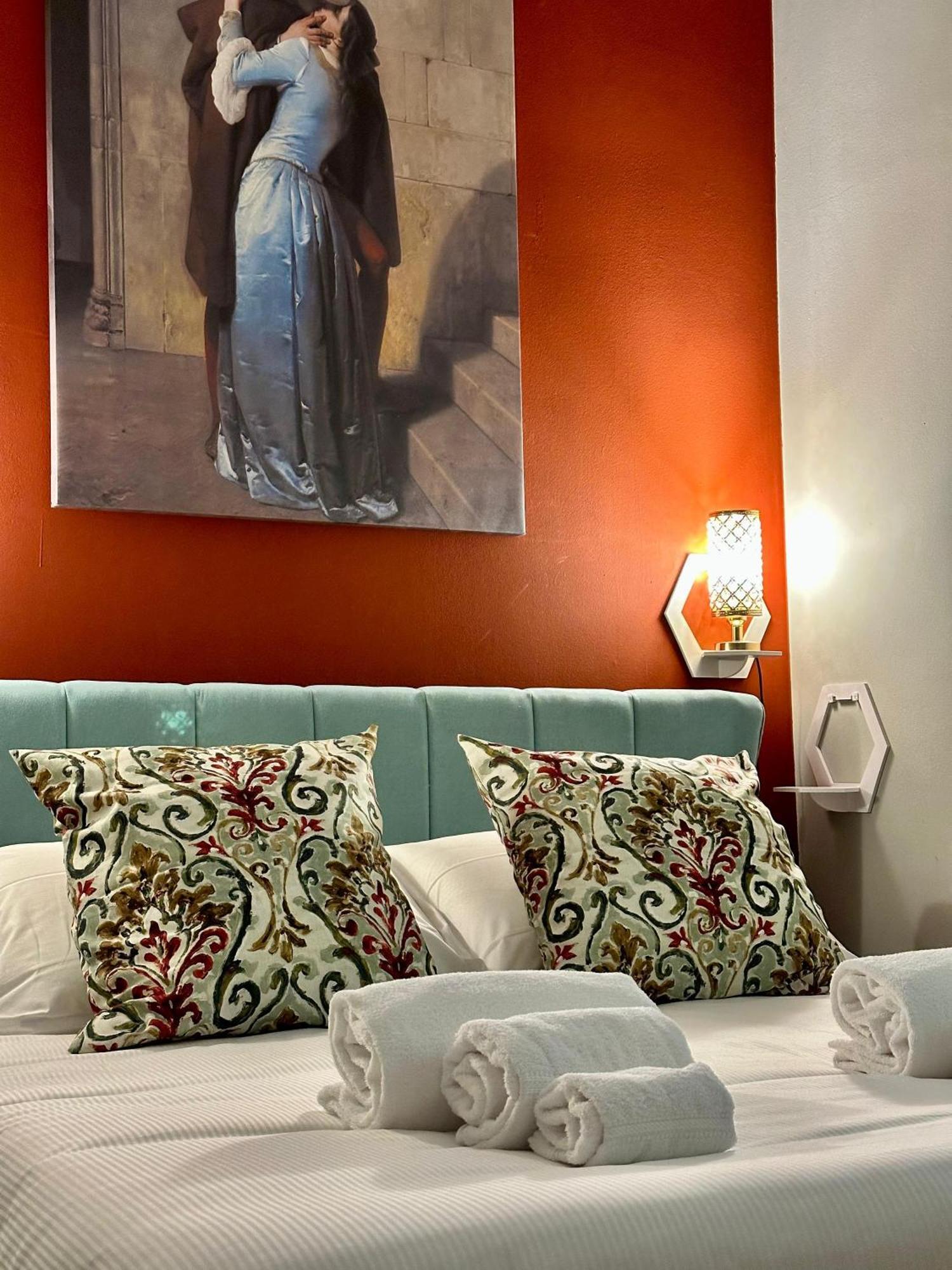 Nerino House, Elegante E Tranquillo Appartamento A 5 Minuti Dal Duomo Milano Dış mekan fotoğraf